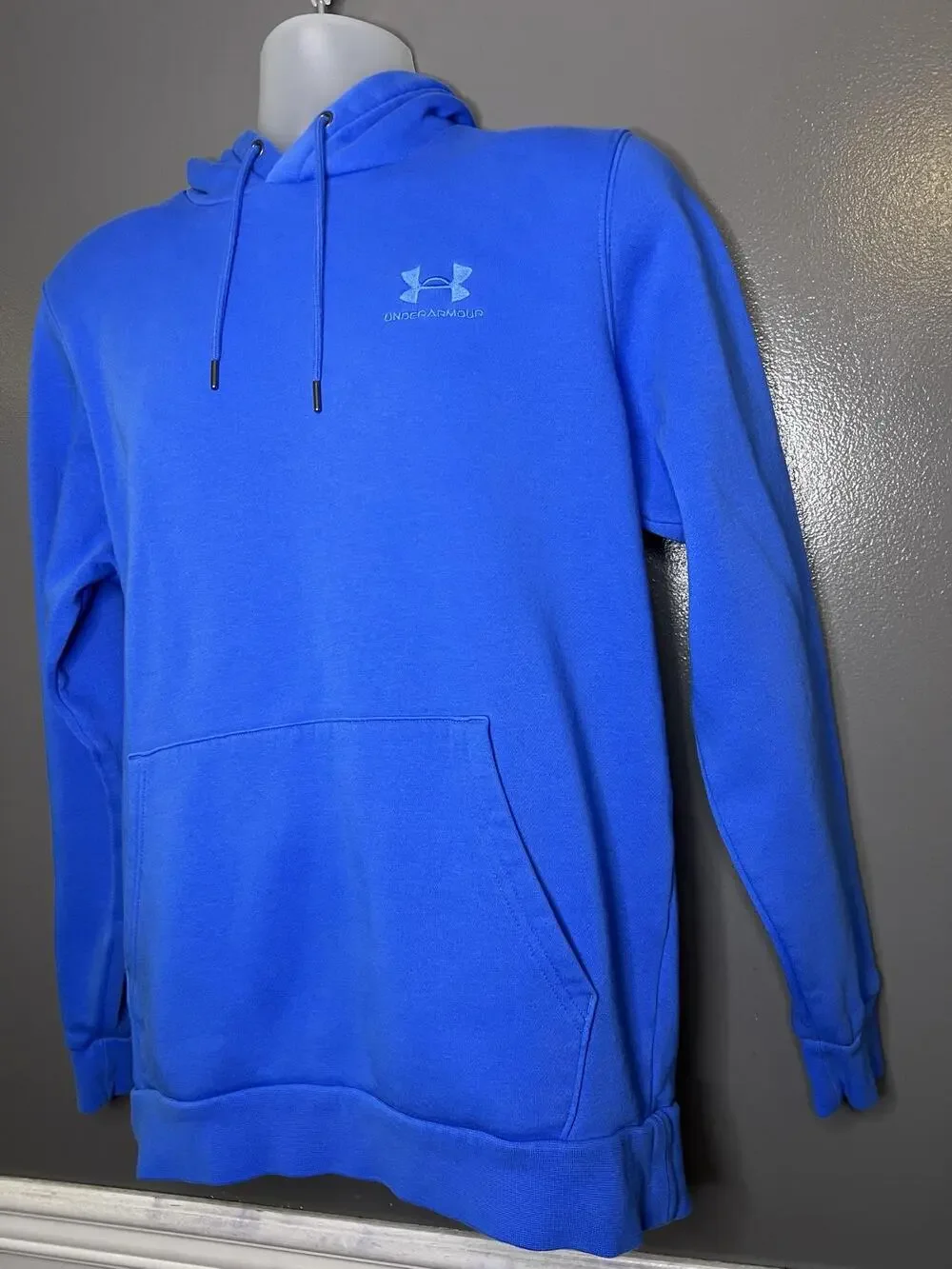 Under Armour Hoodie Mens Medium Blue Fleece Pullover Logo Sweatshirt Athletic